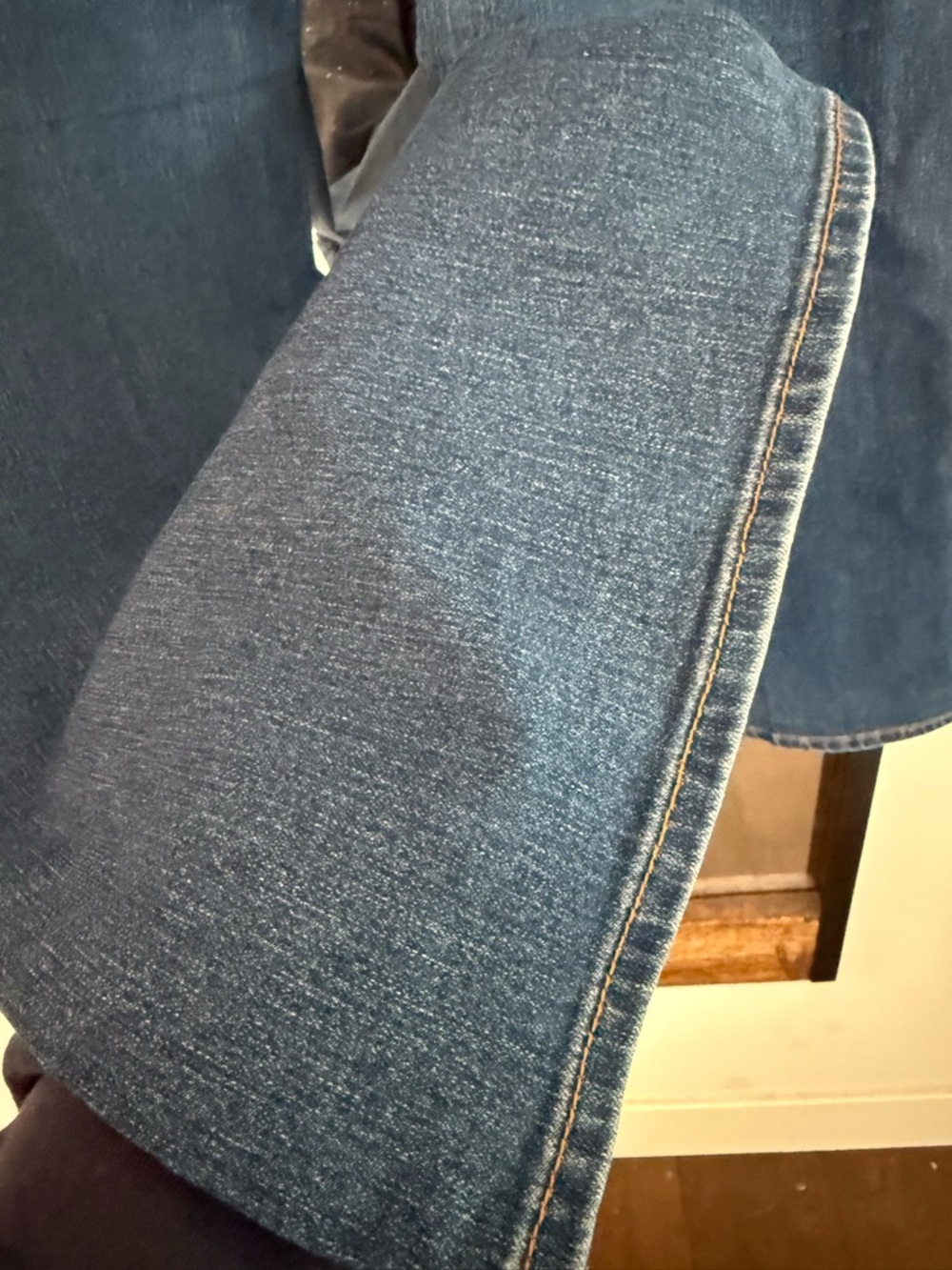 Levi’s 318 Shaping Wide Leg Jeans - Picture 7 of 7